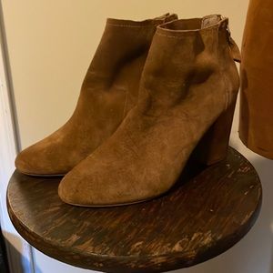 Steve Madden Suede Boots with zipper back 8.5